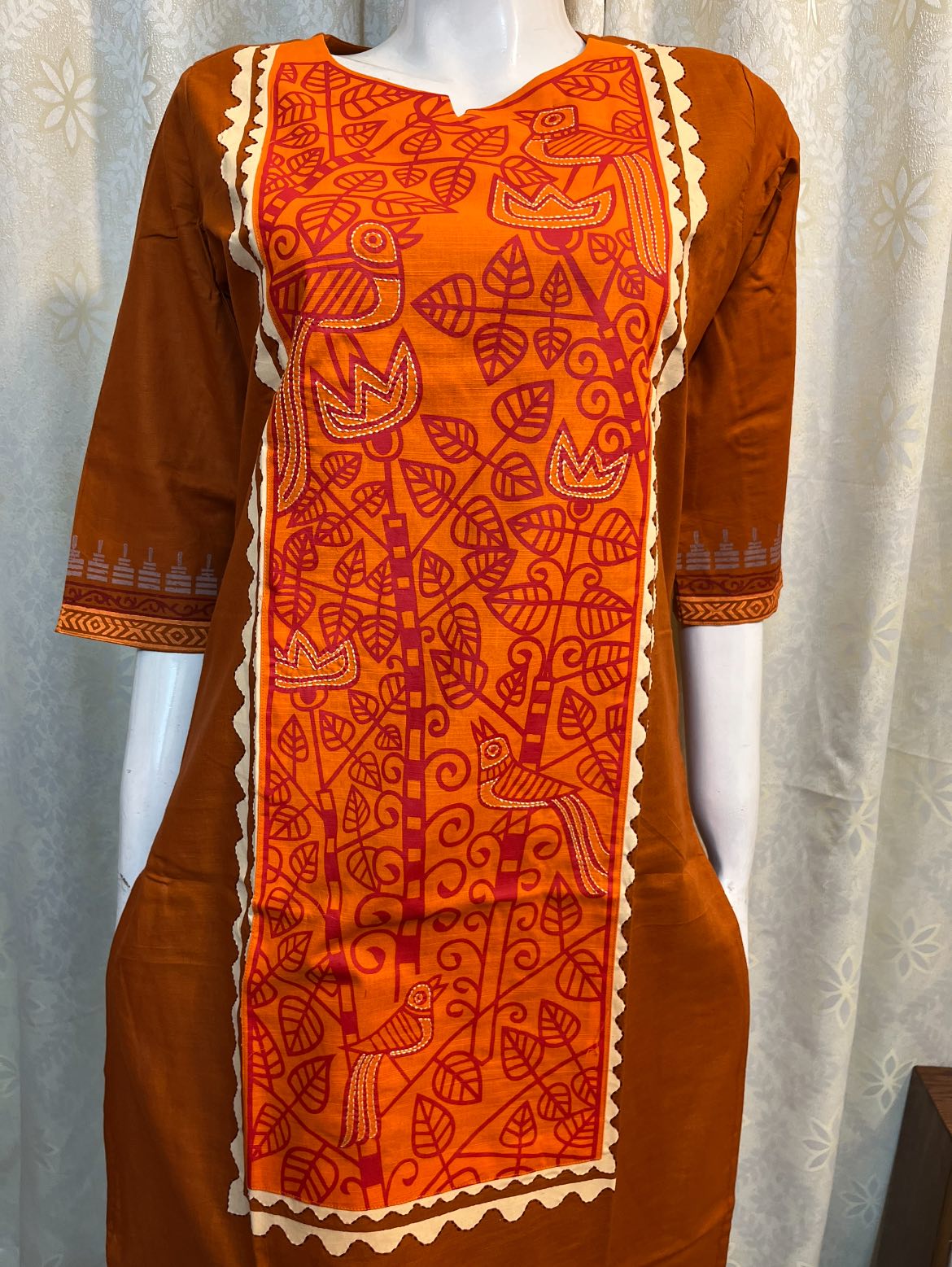 কাব্য। Knick-Knack Exclusive