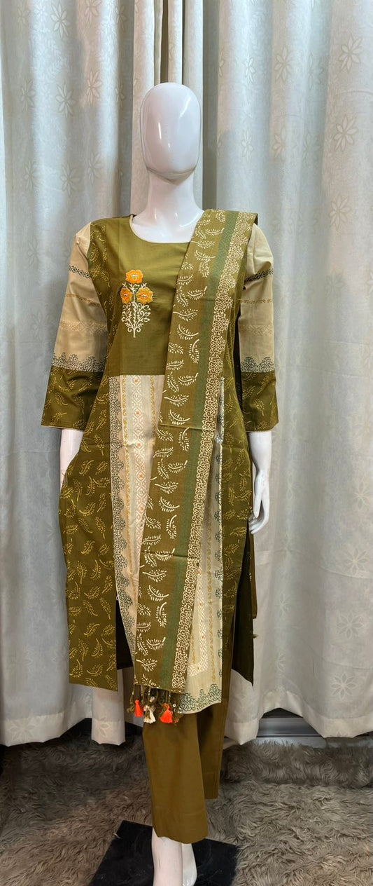 ক্যামেলিয়া । Knick-Knack Exclusive